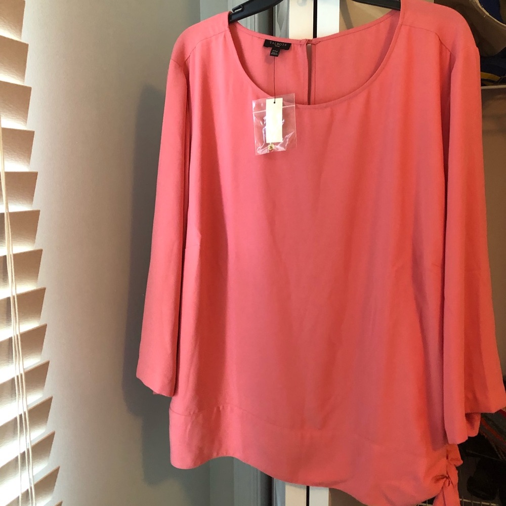 Beautiful Talbots coral NWT top